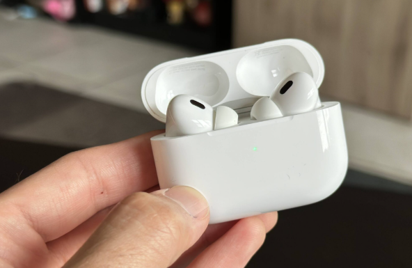 Apple AirPods Pro 2